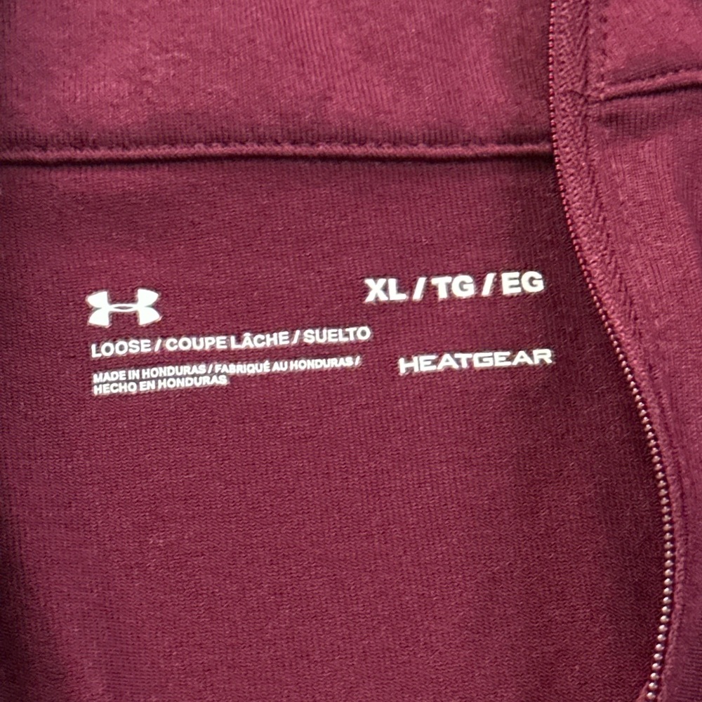 Under Armour 1/4 Zip Loose Fit Pullover Active Top Heatgear in Burgundy Size XL - Picture 6 of 6